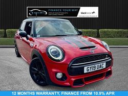 Red Used 2019 Mini Cooper S Hatch Hatchback | £14,695 (Fair price)