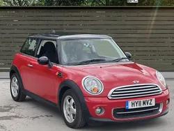 Red Used 2011 Mini Cooper Hatch Hatchback | £6,200 (Super price)