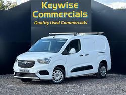 White Used 2020 Vauxhall Combo Sportive MPV | £9,990 (Fair price)