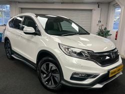 White Used 2015 Honda CR-V EX SUV | £14,995 (Expensive)