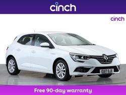 White Used 2017 Renault Mégane IV Dynamique Hatchback | £7,699 (Fair price)