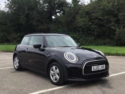 Black Used 2022 Mini Cooper Classic Hatchback | £17,450 (Fair price)