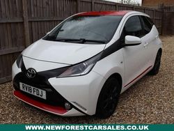 White Used 2018 Toyota Aygo x-press Hatchback | £8,647 (Fair price)