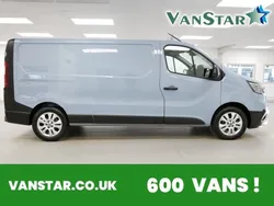 Blue Used 2022 Renault Trafic Van | £19,989 (Fair price)