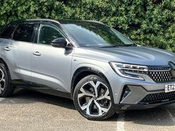 Grey Used 2023 Renault Austral Iconic Esprit Alpine SUV | £23,720 (Fair price)