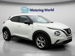White Used 2020 Nissan Juke N-Connecta SUV | £10,222 (Fair price)