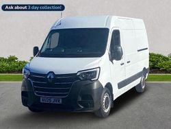 White Used 2025 Renault Master Van | £18,999