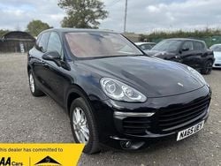 Used 2015 Porsche Cayenne SUV | £20,495 (Fair price)