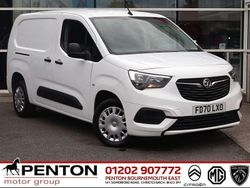 White Used 2020 Vauxhall Combo Sportive MPV | £8,490 (Fair price)