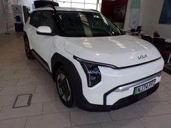 Used 2025 Kia EV3 Air SUV | £28,999 (Good price)