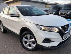 White Used 2019 Nissan Qashqai Acenta Premium SUV | £11,990 (Good price)