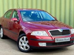 Red Used 2008 Skoda Octavia Elegance Hatchback | £2,990 (Fair price)