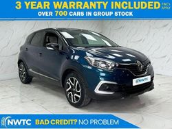 Blue/black Used 2019 Renault Captur Iconic SUV | £7,395 (Fair price)