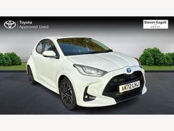 White Used 2022 Toyota Yaris Hybrid Design Hatchback | £18,208 (Fair price)