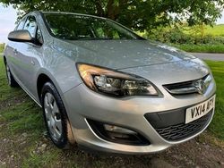 Silver Used 2014 Vauxhall Astra S Hatchback | £2,995 (Fair price)