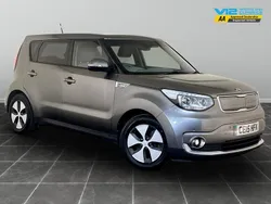 Silver Used 2014 Kia Soul EV SUV | £4,995 (Good price)