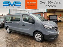 Grey Used 2022 Renault Trafic Urban MPV | £16,750 (Fair price)