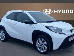 White Used 2023 Toyota Aygo X PURE SUV | £11,316