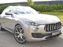 Grigio scuro grey metallic Used 2018 Maserati Levante SUV | £22,500 (Expensive)