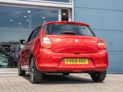 Red Used 2020 Suzuki Swift SZ5 | £11,832 (Good price)