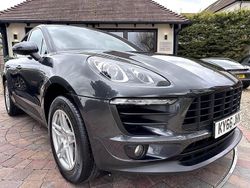 Grey Used 2016 Porsche Macan SUV | £25,977 (Good price)