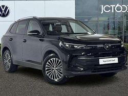 Black Used 2025 VW Tiguan Match SUV | £31,260 (Expensive)