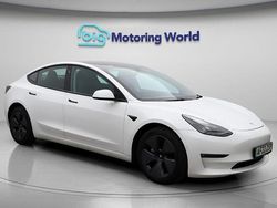 White Used 2022 Tesla Model 3 Long Range AWD Sedan | £22,400 (Fair price)