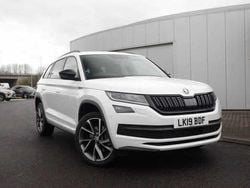 Moon white metallic Used 2019 Skoda Kodiaq SportLine SUV | £21,995 (Good price)