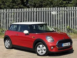 Blazing red Used 2016 Mini Cooper Hatch Hatchback | £12,775 (Fair price)