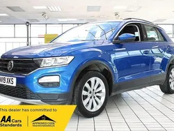 Blue Used 2019 VW T-Roc SE SUV | £11,460 (Fair price)