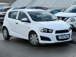 White Used 2013 Chevrolet Aveo LS Hatchback | £2,995 (Fair price)