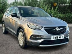 Grey Used 2019 Vauxhall Grandland X Sport SUV | £10,999 (Fair price)