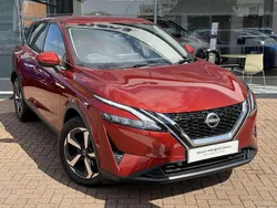 Red Used 2022 Nissan Qashqai N-Connecta SUV | £19,199 (Fair price)