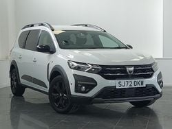 White Used 2022 Dacia Jogger Extreme MPV | £15,498 (Fair price)