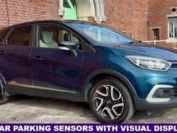 Blue/black Used 2018 Renault Captur Iconic SUV | £5,882 (Fair price)