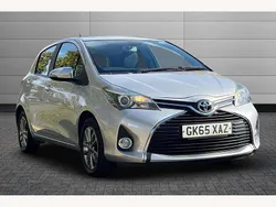Silver Used 2015 Toyota Yaris Hatchback | £7,195 (Fair price)