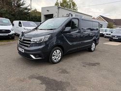 Grey Used 2022 Renault Trafic Van | £18,495 (Good price)