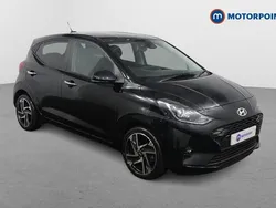 Black Used 2024 Hyundai i10 Premium Hatchback | £15,099 (Fair price)