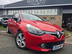 Red Used 2014 Renault Clio IV Dynamique Hatchback | £5,990 (Good price)