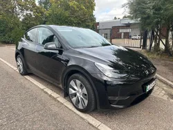 Black Used 2024 Tesla Model Y Long Range AWD SUV | £30,499 (Fair price)