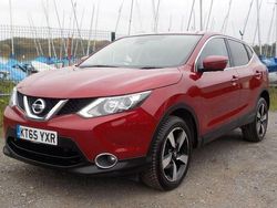 Red Used 2016 Nissan Qashqai N-TEC SUV | £5,495 (Fair price)