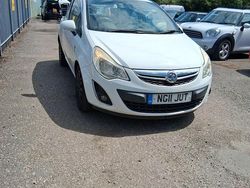 White Used 2011 Vauxhall Corsa Excite Hatchback | £1,895 (Fair price)