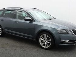 Quartz grey metallic Used 2019 Skoda Octavia Estate | £12,990 (Super price)