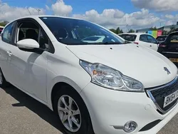 White Used 2014 Peugeot 208 Active Hatchback | £2,995 (Fair price)