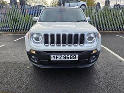 White Used 2015 Jeep Renegade Limited SUV | £8,650 (Fair price)