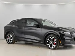 Black Used 2022 Ford Mustang Mach-E Extended Range SUV | £26,695 (Super price)