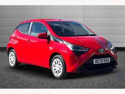 Red pop Used 2020 Toyota Aygo X-play Hatchback | £9,950 (Fair price)
