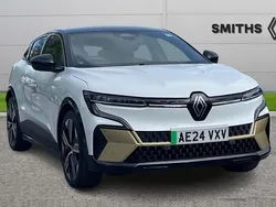 White Used 2024 Renault Mégane Iconic Hatchback | £23,290 (Fair price)
