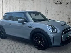 Moonwalk grey Used 2022 Mini Cooper S Level 2 Hatchback | £15,337 (Fair price)