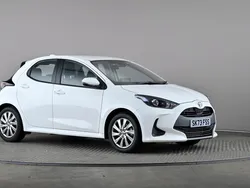 White Used 2023 Toyota Yaris Hybrid Hatchback | £16,977 (Good price)
